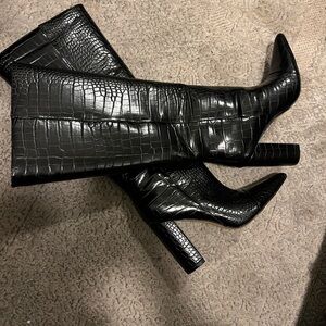 LOUISE POINTED TOE BLOCK HEEL KNEE HIGH LONG BOOT BLACK CROC PRINT FAUX LEATHER